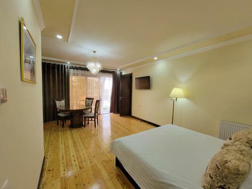 Hotel Ruhina