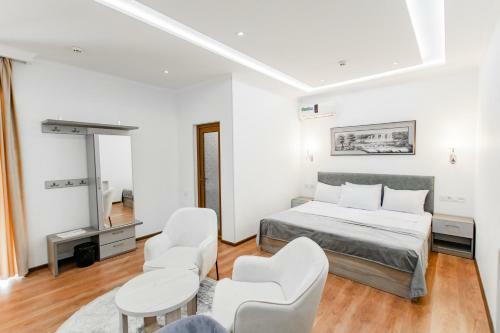 Bed & Breakfast Registon Saroy Hotel