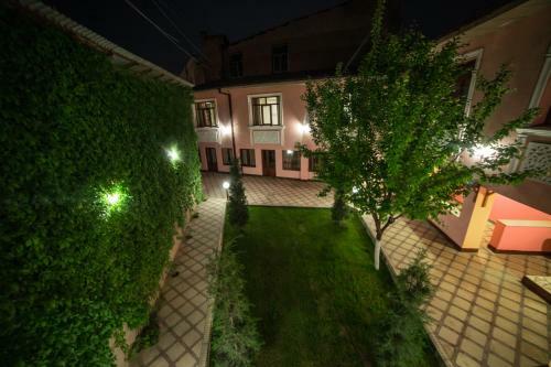Siyob Hostel