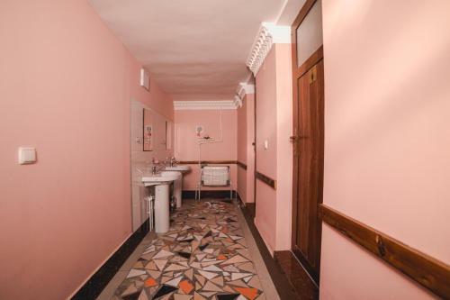 Siyob Hostel