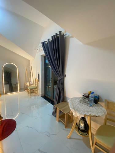 Hostal Louis House Dalat