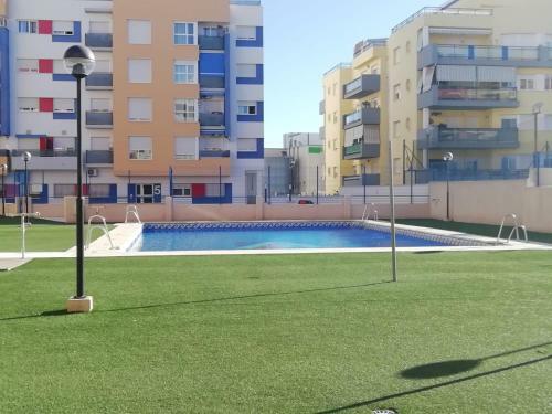 Apartamento En Fuengirola Con Piscina Y Parking