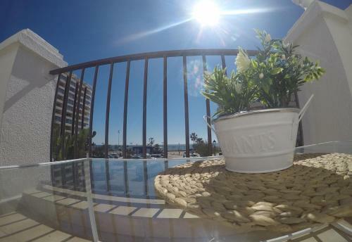 Lovely Townhouse Next To The Beach