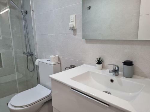 111a Apartamento Moderno de 2 Habitaciones