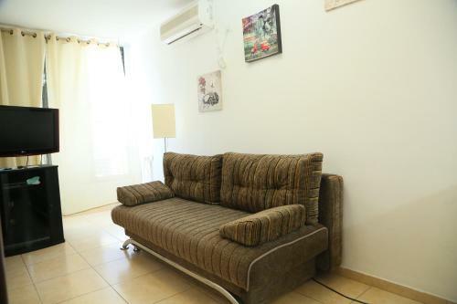Balfur 84 Comfort Apartment