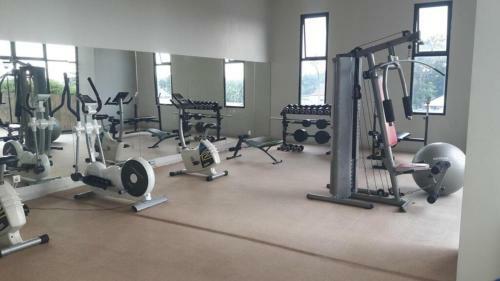 Hotel Dinda Apartment Serpong Green View