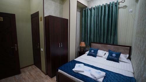 Sapphire Hotel