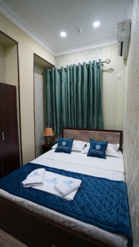 Sapphire Hotel