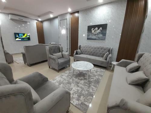 Profit Furnished Apartments