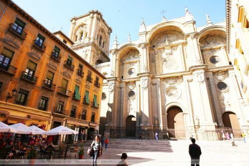 Apartasuite Deluxe Centro Hist�rico �tico Tranquilo Con Terrazas A Pie de Calle