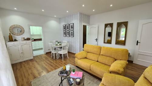 Apartamento Carmen de Ala�a By H�xaris Homes