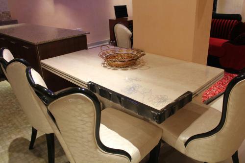 Horizon Hotel Apartments