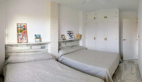 Apartamento Salobre�a - Primera L�nea de Playa Junto Al Paseo Mar�timo