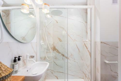 Apartamento Genteel Home Alh�ndiga Granada