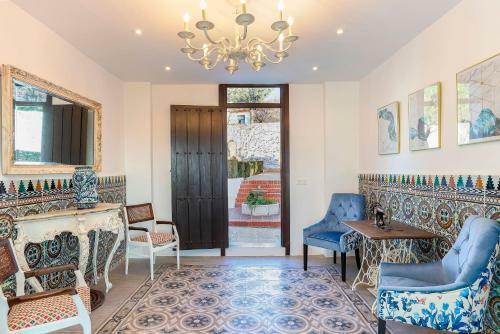 Genteel Home Carmen Del Cipr�s