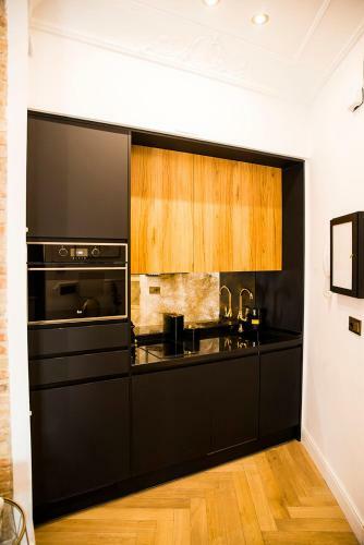 Ch Elvira Luxury Apartment