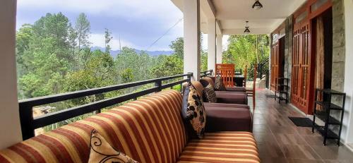 Hostal Rustle Hill Panorama Inn