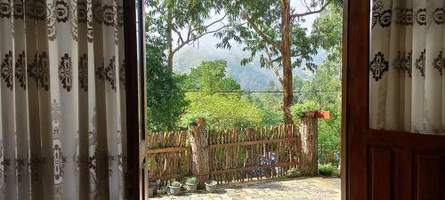 Bed & Breakfast Lazy Bear Lodge Ella