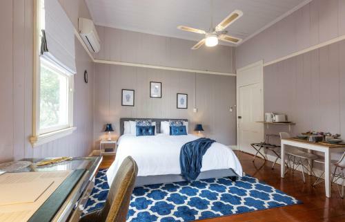 Kirkland House Bed & Breakfast