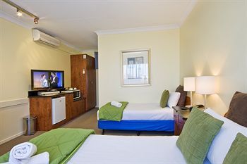 Sandridge Motel
