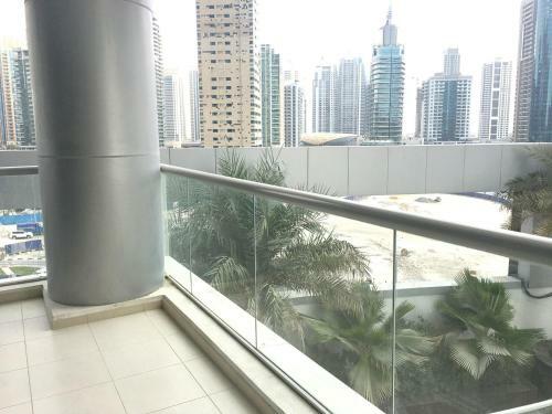 Apartamento R&h- 1br, Marina, Spacious, Beach, Biz-ready