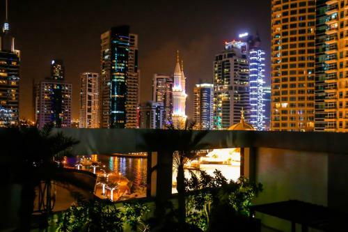 Apartamento R&h- 1br, Marina, Spacious, Beach, Biz-ready