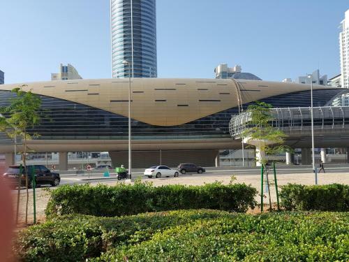 Apartamento Beautiful 2bed 2baclcony In Jlt, Dubai