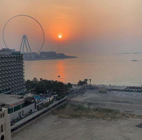 California Hostel Dubai Beach