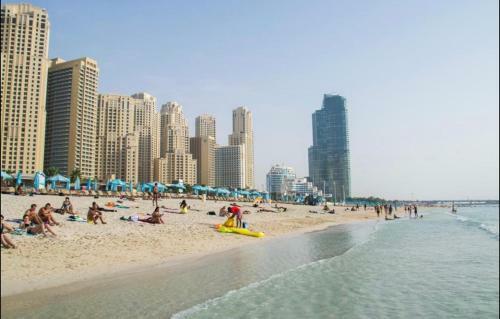 California Hostel Dubai Beach