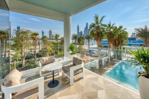 Maison Privee - Five Palm Villa