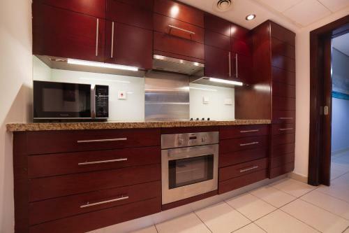 Panoramic Burj Khalifa View 2 Bedroom Apartment, Burj Views Tower