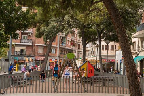 Camp Nou, Europa Fira - Modern Comfortable Apartment "space"