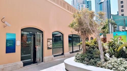 Jcb Dubai Marina Apartment