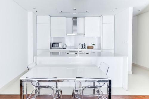City Walk Apartment Specter