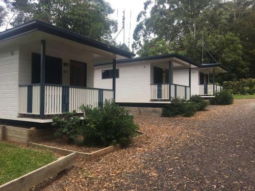 Mapleton Cabins & Caravan Park
