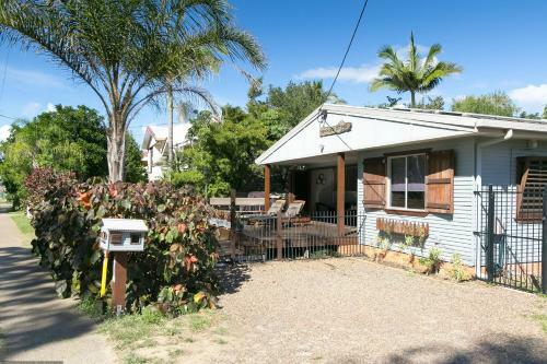 Beachside Cottage