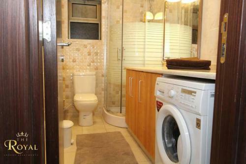 The Royal Luxury King Apartment