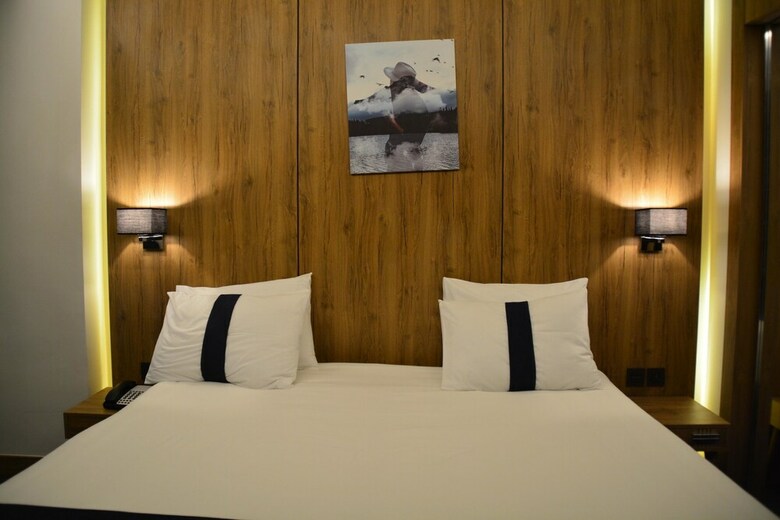 Monarch Hotel Amman