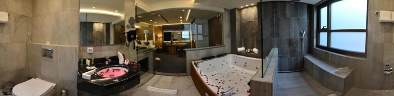 Monarch Hotel Amman