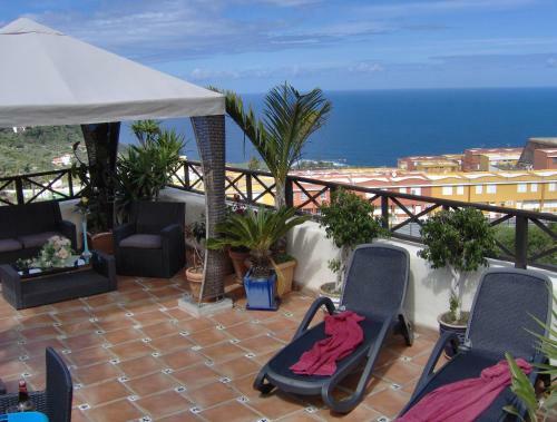 Apartamento Rustic Holiday Home With Balcony And Sea View