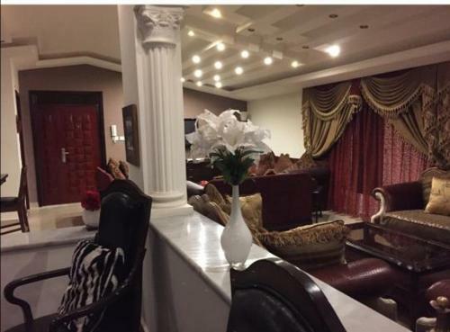 Apartamento Luxury Flats At Dahyat Al Rasheed