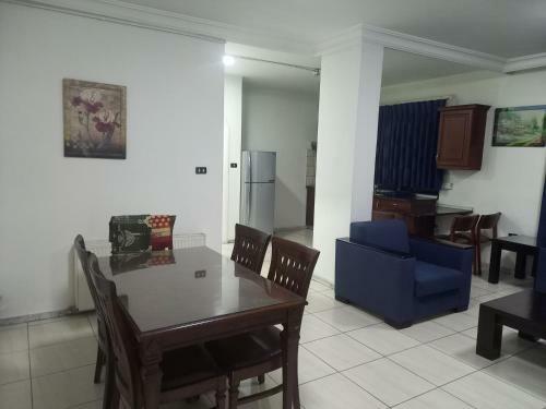Apartamento Sahara Hotel Suites