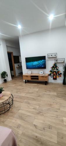 New Apartment Claret