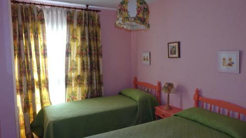 Apartamento Piso Grande En El Centro de Jaca Con Wifi Y Garaje