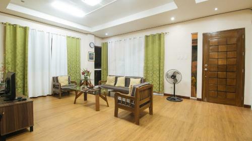 Villa Morning Breeze By Lmu Resorts Laguna