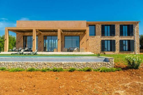 Villa Can Berrub�