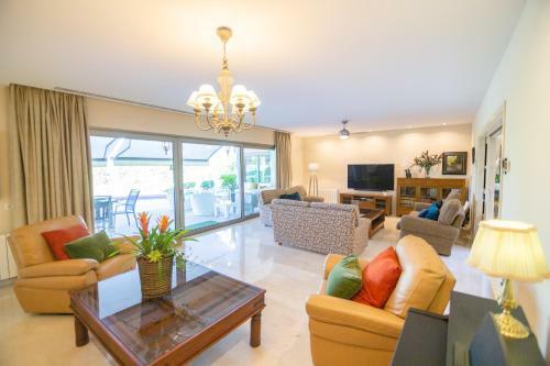 Bellviure Luxury Villa