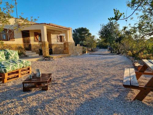 Agroturismo Finca Llambrich