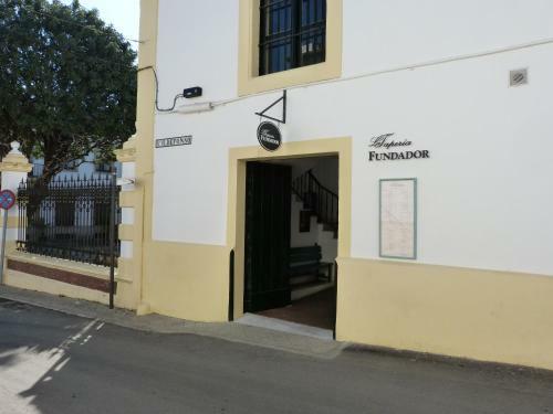 Apartamento Cream Loft. Siente Jerez. Parking+wifi+netflix
