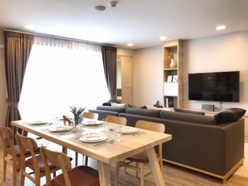 Apartamento Glory Sukhumvit -asoke- Prompong- Bts- Mrt